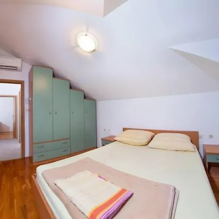*newly Listed* Spacious 80m2 Apt *great Location* Апартаменты *